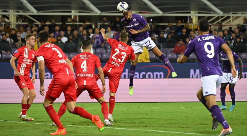 nhan-dinh-soi-keo-twente-vs-fiorentina-luc-0h00-ngay-26-8-2022