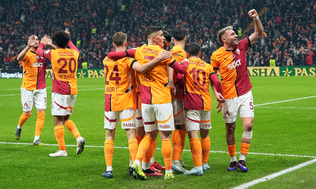 Galatasaray vs Trabzonspor (01:00 &#8211; 17/12) | Xem lại trận đấu