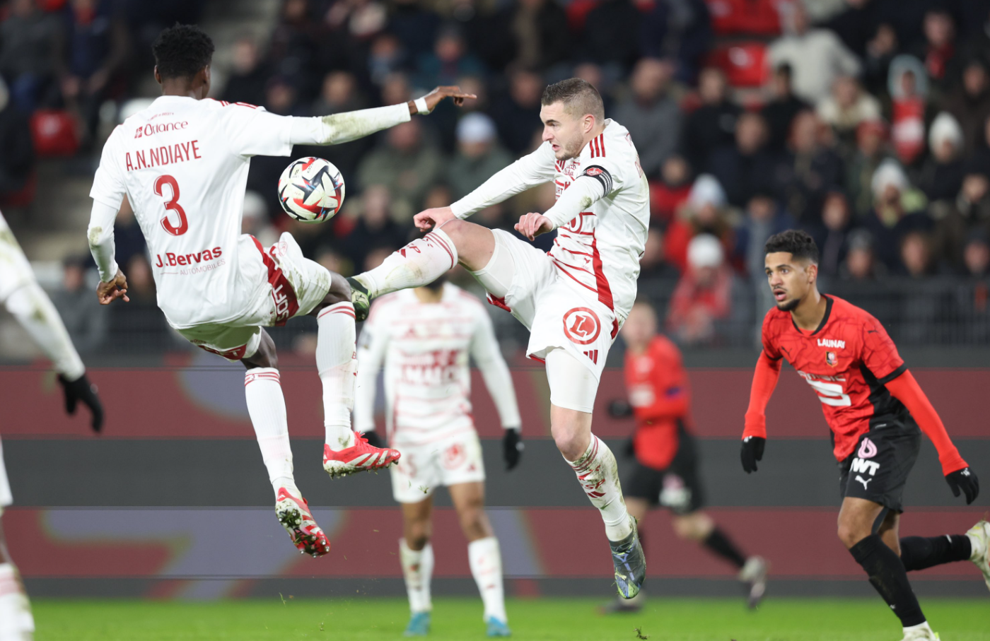 Rennes vs Brest (01:00 – 19/01) | Xem lại trận đấu