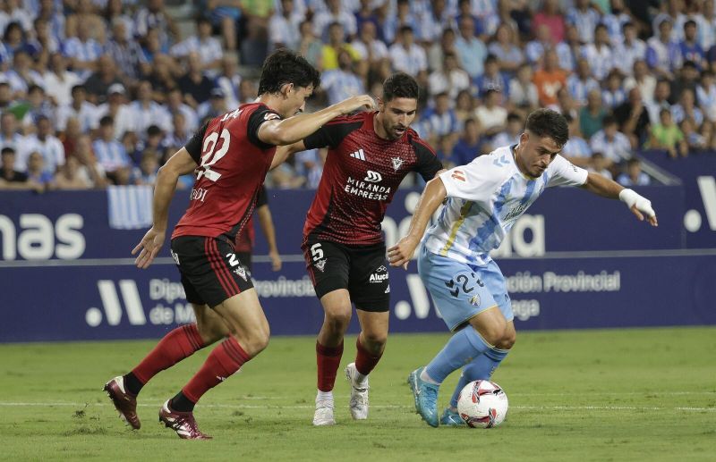 Nhận định soi kèo Mirandes vs Malaga lúc 02h30 ngày 21/01/2025